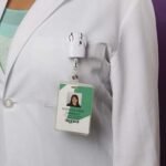 PORTA GAFETE DOCTOR - Imagen 3