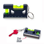 LLAVERO CON NIVELADOR MAGNET